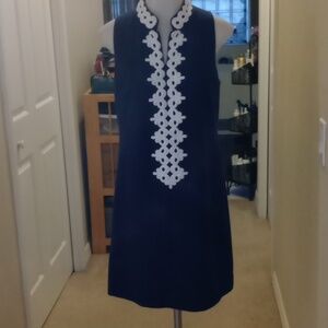 Lilly Pulitzer JANE lined Navy ribbed dress white embroidered neck & middle /med